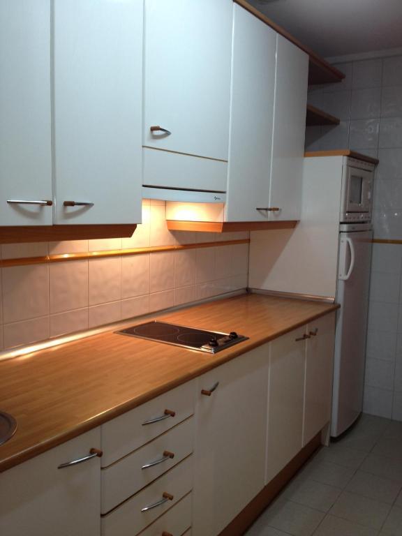Apartamentos Turisticos Puerta De Леон Экстерьер фото